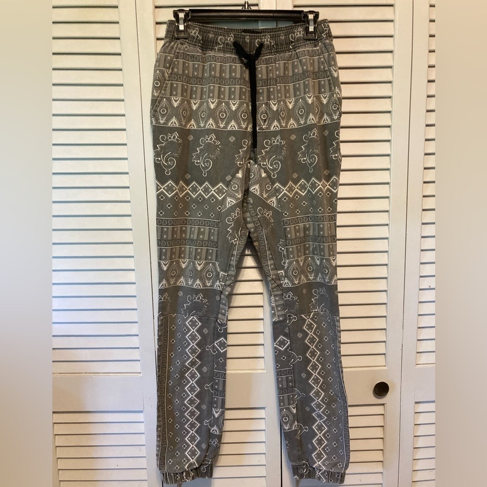 ZANEROBE Mens Grey Paisley Bandanna Sure Shot Joggers Pants Size 29W